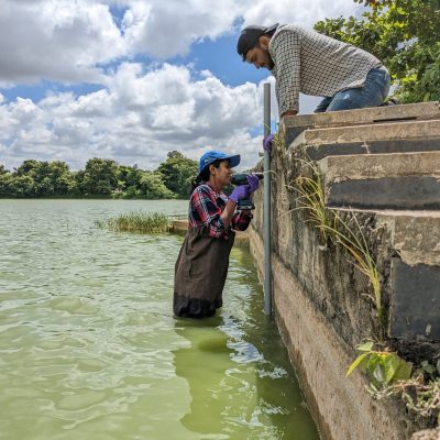 WELL Labs researchers take measurements of water levels in Jakkur lake. Credit- Shashank Palur (1)